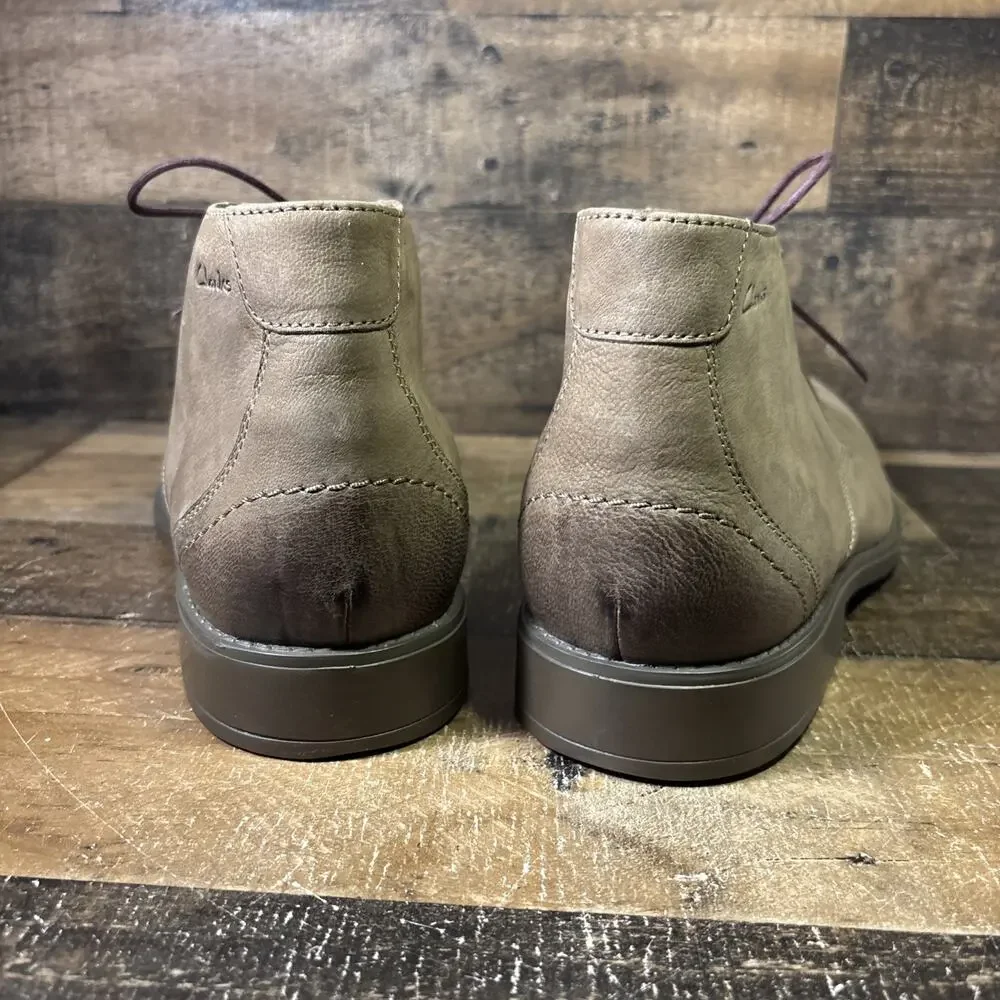 Clarks men garren